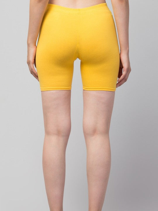 Women Solid Yellow  Mid-Rise Gym Short
