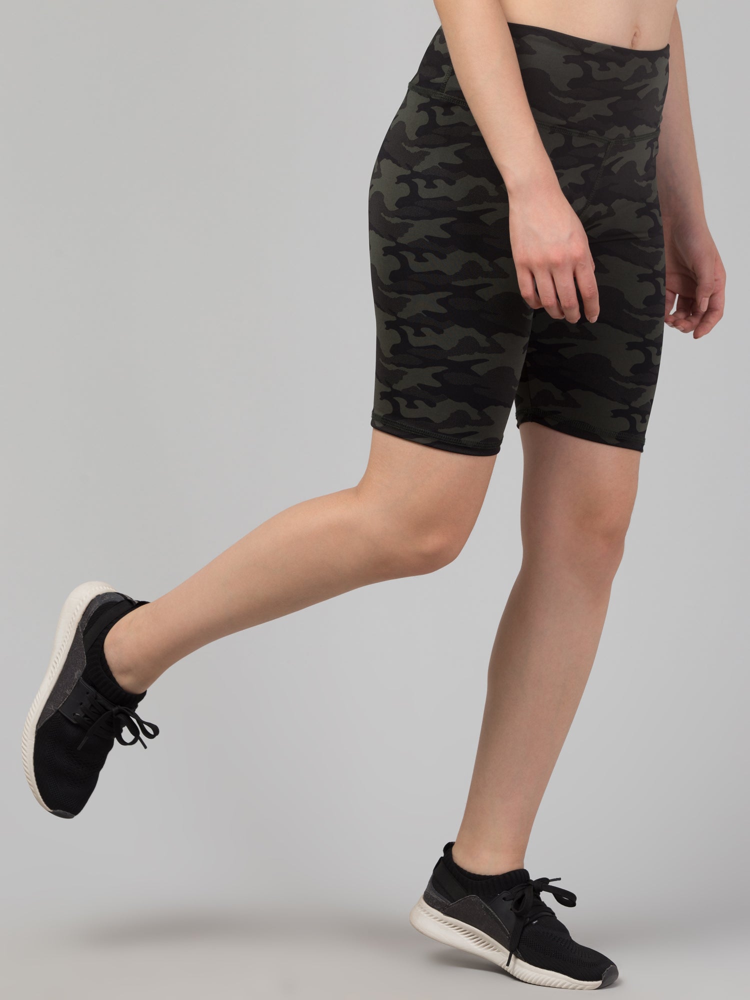 Women Solid Multicolor Skinny Fit High-rise Cycling Sports Shorts