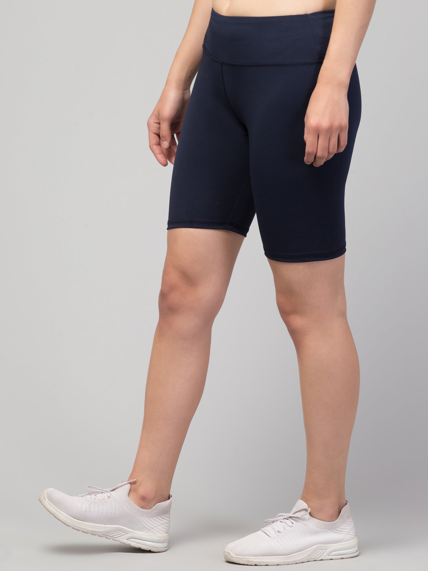 Women Solid Navy Skinny Fit High-rise Cycling Sports Shorts