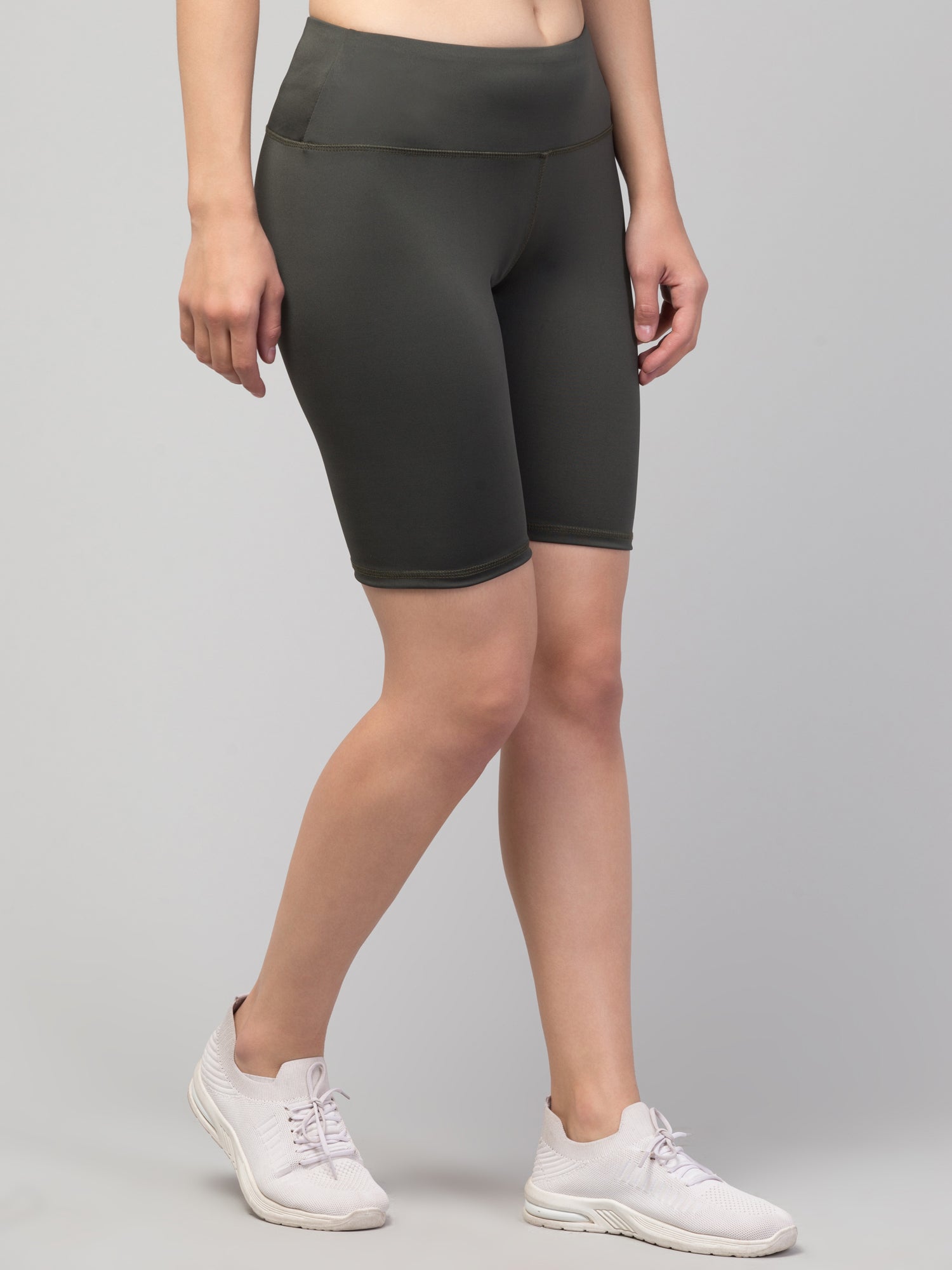 Women Solid Grey Skinny Fit High-rise Cycling Sports Shorts