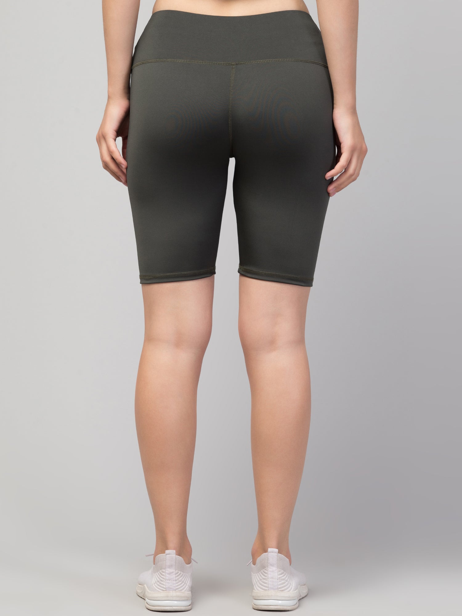 Women Solid Grey Skinny Fit High-rise Cycling Sports Shorts