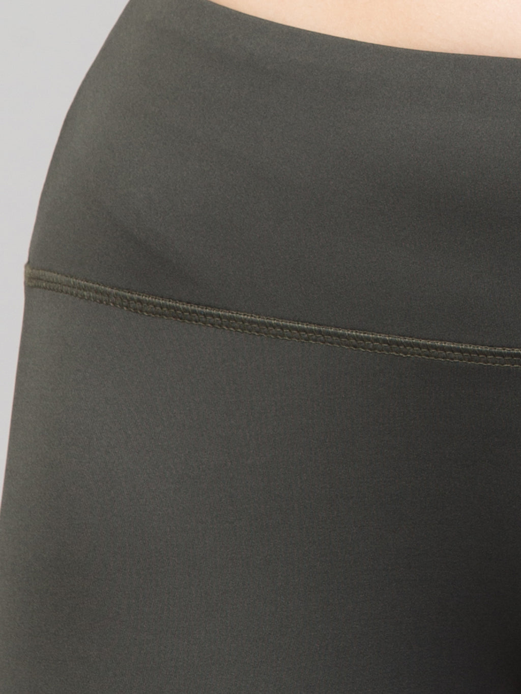 Women Solid Grey Skinny Fit High-rise Cycling Sports Shorts