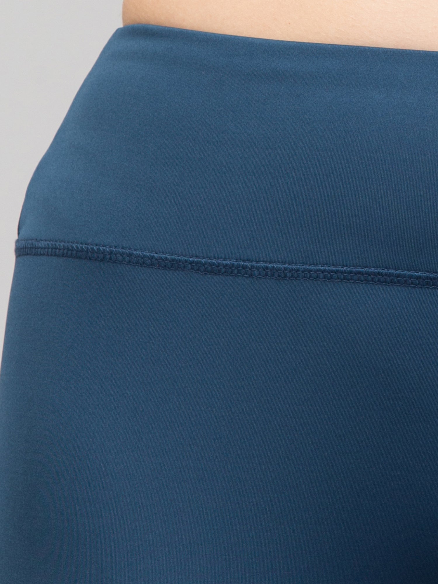 Women Solid Air Force Skinny Fit High-rise Cycling Sports Shorts