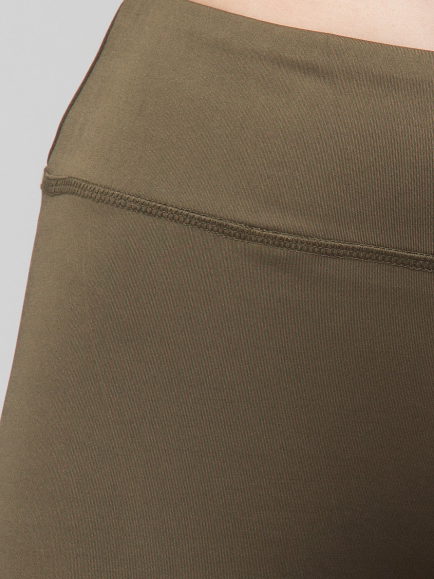 Women Solid Olive Skinny Fit High-rise Cycling Sports Shorts