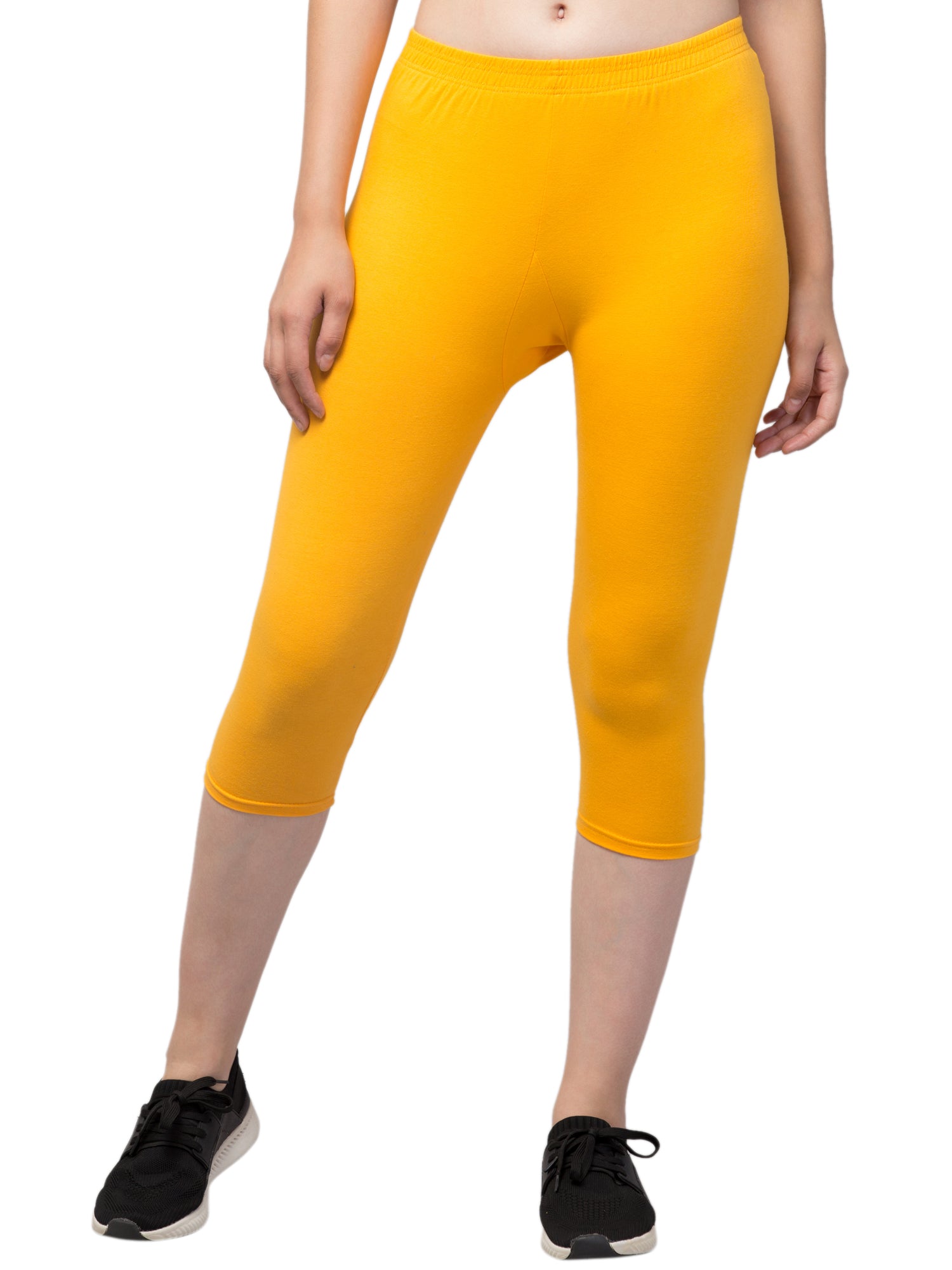 Women Solid Dark Yellow Mid Rise Skinny Fit Capris