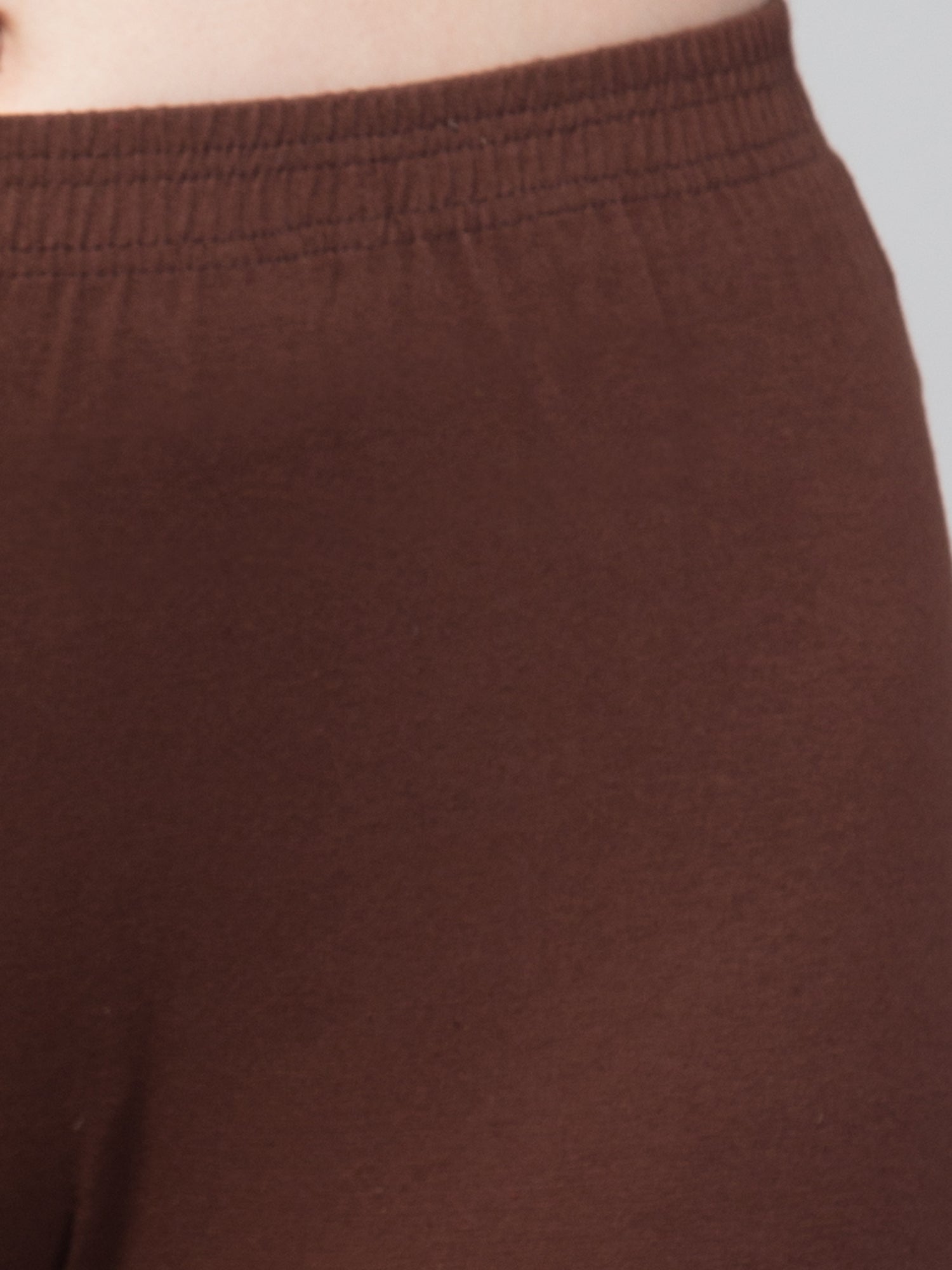 Women Solid Brown Mid Rise Skinny Fit Capris