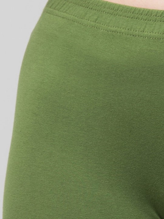 Women Solid Dark Green Mid-Rise Gym Short