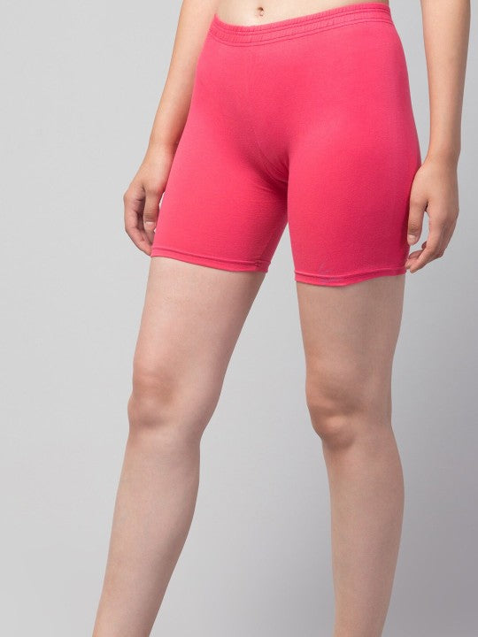 Women Solid Rani pink Mid-Rise Gym Short