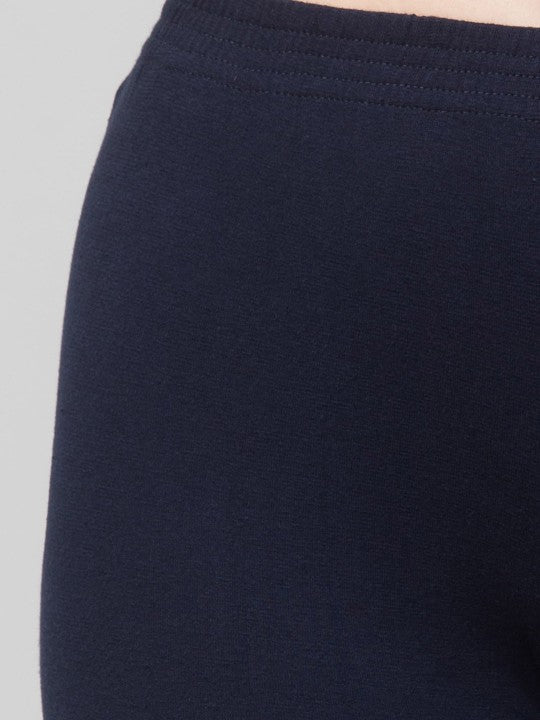 Women Solid Navy Blue Mid-Rise Gym Short
