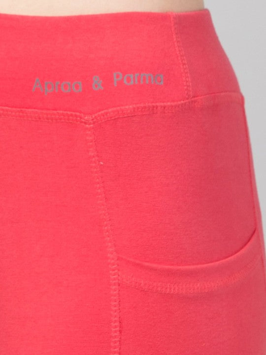 Women Cropped Tights With Pockets