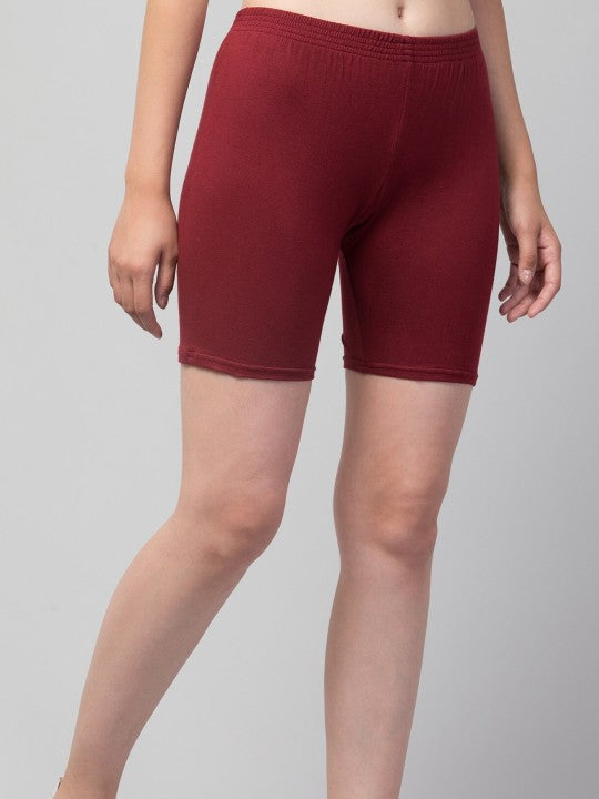Women Solid Maroon   Mid-Rise Short