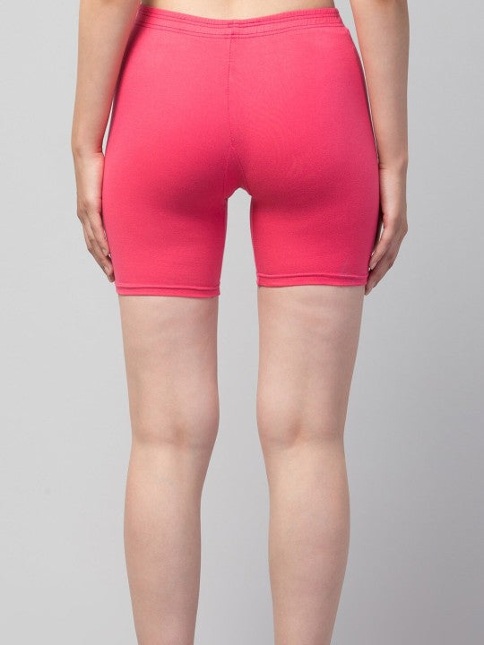 Women Solid Rani pink Mid-Rise Gym Short